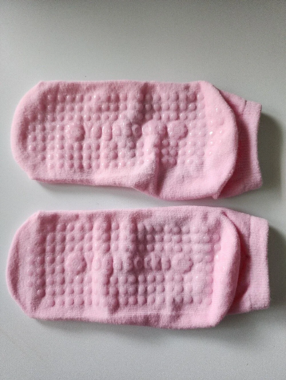 NWOT Yogasocks 2 Pack- Pink And Sage/Grey